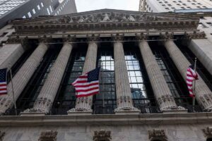 Investors are piling into bonds amid worries over a high-flying stock market