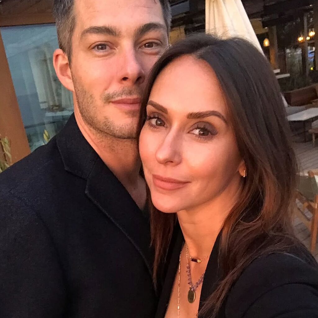 Jennifer Love Hewitt Shares Look Inside Marriage to Brian Hallisay