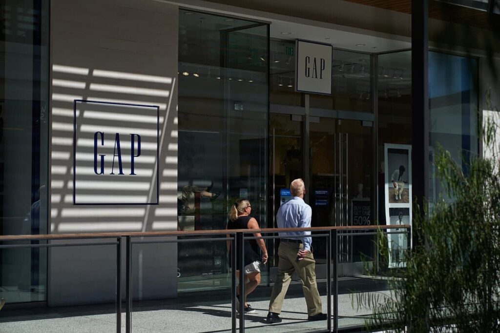 Gap says higher-income shoppers are visiting its namesake stores, while lower-income ones go to Old Navy
