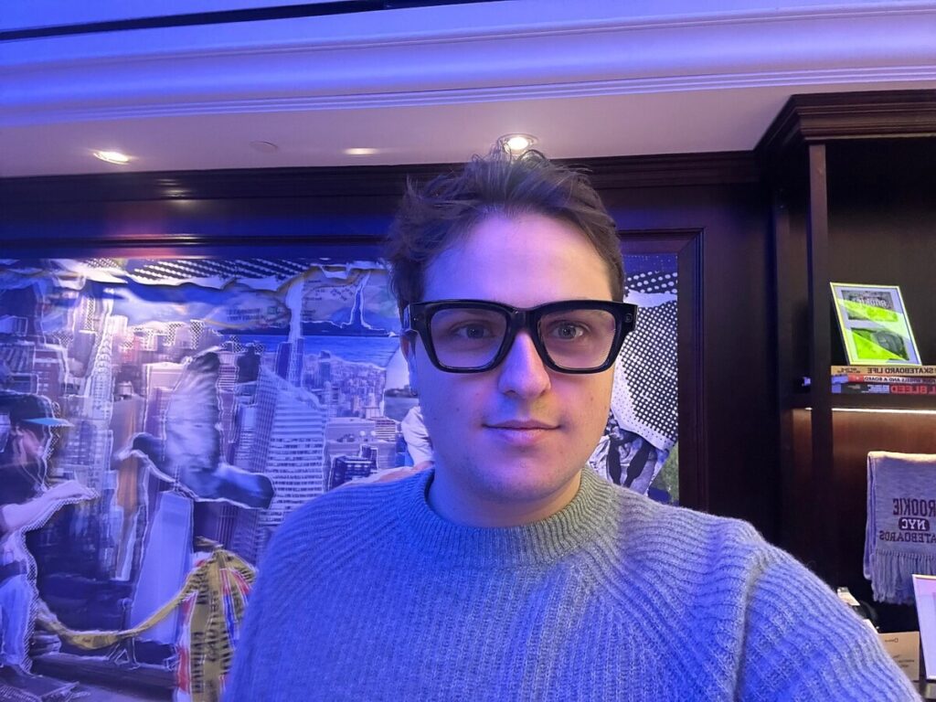 I visited Meta’s NYC pop-up. It felt like a mix of an Apple store and Warby Parker, with no expense spared.