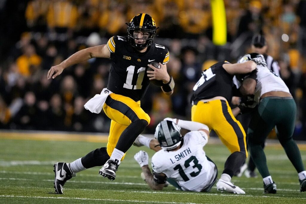 Harper: Time for a conservative fix to college sports