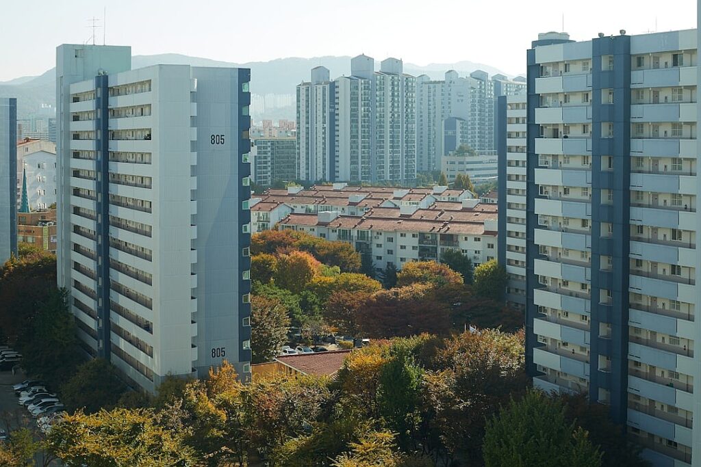 Late Night Lashes Out at Trump’s Tim Walz Taunt