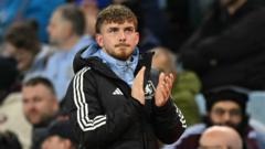 One start and 96 minutes – what has happened to Elliott?