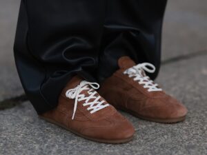 5 shoe trends that are in this season and 4 that are out, according to stylists