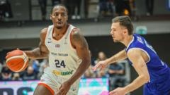 GB beat Iceland to earn first World Cup qualifying win