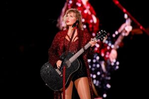 Taylor Swift Returns to No. 1 on ARIA Chart With ‘The Life Of A Showgirl’