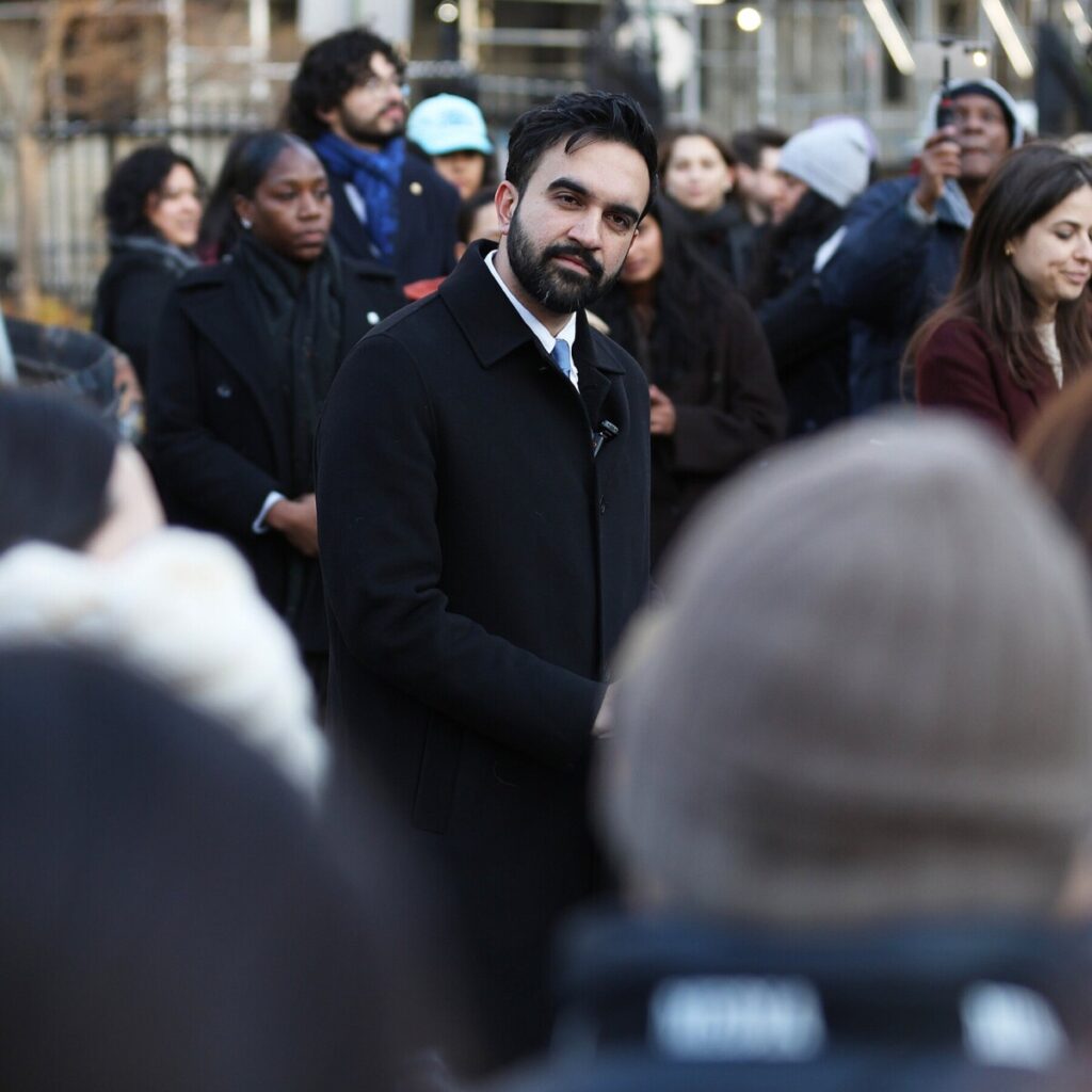 Mamdani Woos Wealthy Donors Alongside Grassroots Givers for Transition