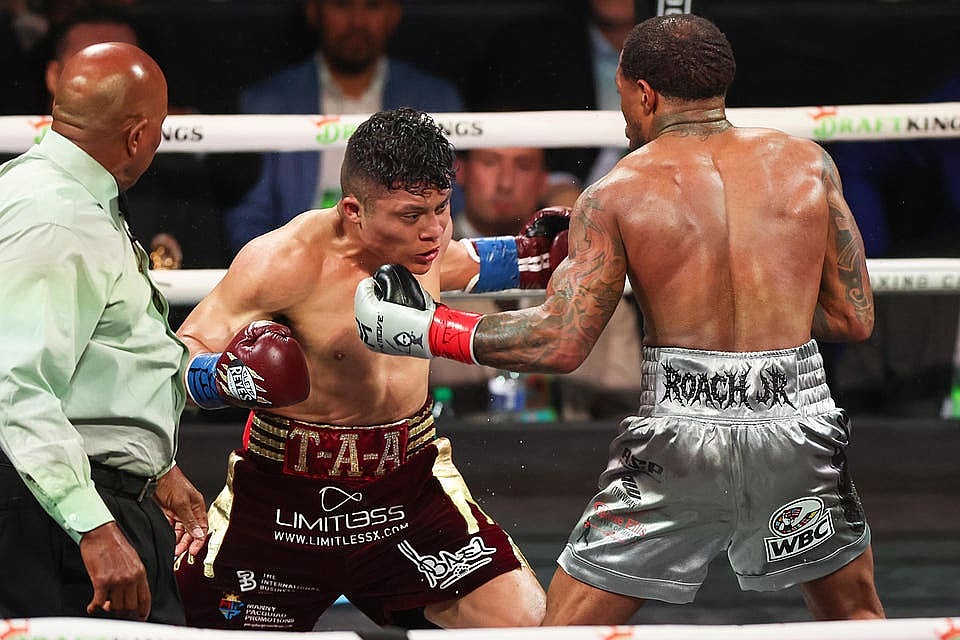 Lamont Roach Vs. Isaac Cruz Full Card Results: Winners And Highlights