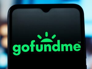 An 88-year-old worked 5 days a week at a supermarket. Then strangers raised almost $2 million so he could finally retire.