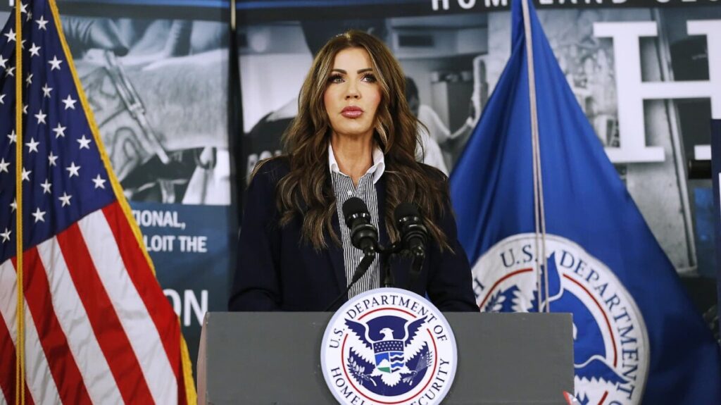 Homeland Security Dept. buying Boeing 737s for ICE deportations