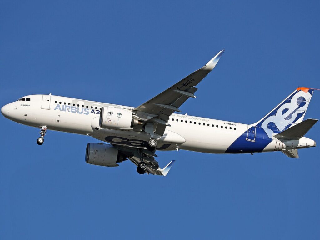 Airbus stock drops as much 10% as it confirms a ‘quality issue’ in part of the best-selling A320’s supply chain