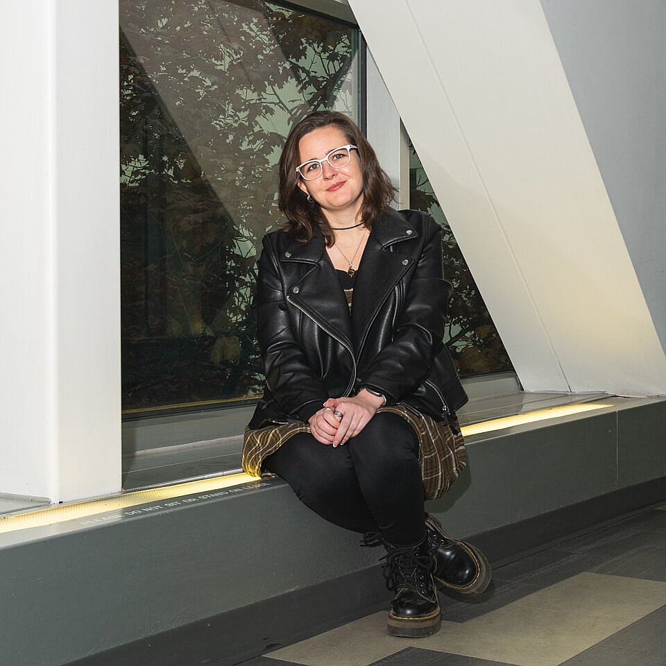 Young Workers Learn to Embrace the Office